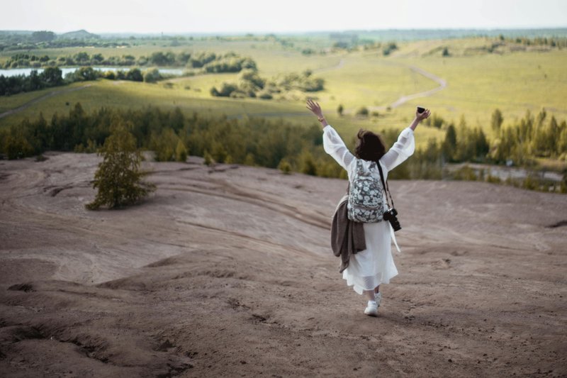 Am I an Introvert or Extrovert? How to Know for Sure